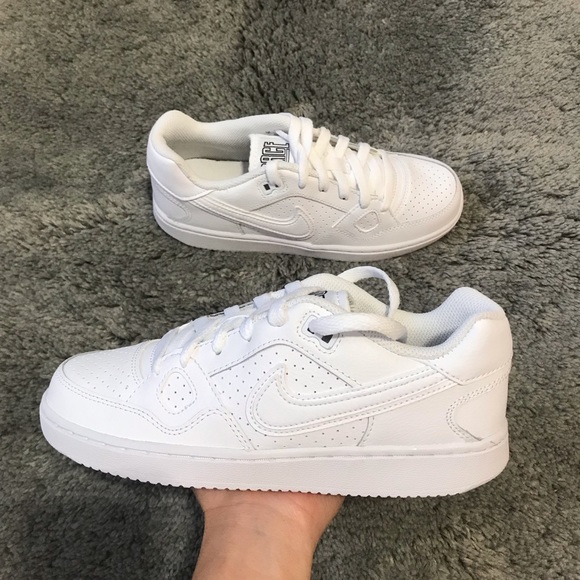 Nike Shoes - Picture 6 of 15